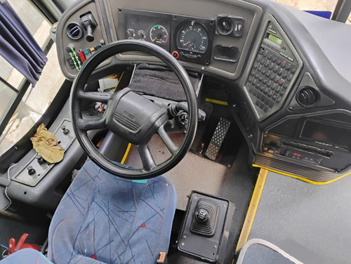 Ônibus Marcopolo Paradiso 1200 G6 Executivo Fretamentos K310