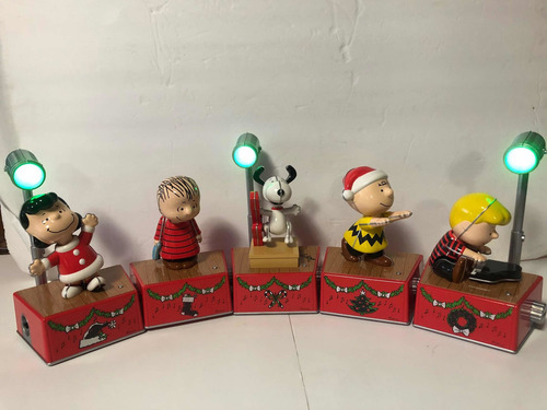 Snoopy Hallmark Set De Ornamentos Navideños (Usado)