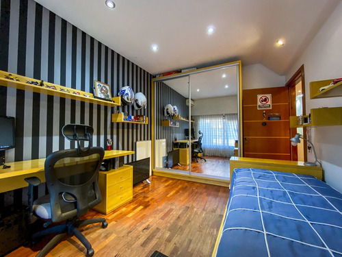 Imagen 19 de 30 de Venta Casa 4 Amb./caseros. C/ Pileta Y Quincho