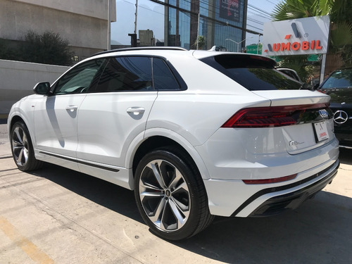 Imagen 5 de 7 de Audi Q8 55 S Line Quattro 2021