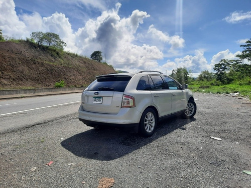 Imagen 4 de 15 de Ford Edge Awd