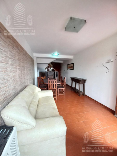 Excelente Triplex En Av. Costanera Al 1400