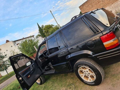 Jeep Cherokee V8 Automática U N I C A 4 X 4