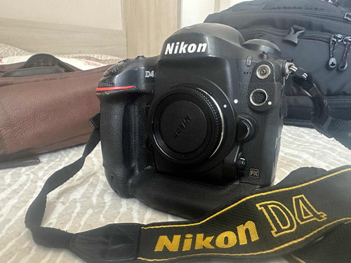 Nikon D4