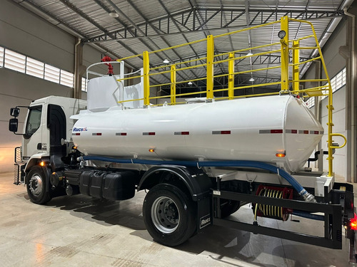 Caminhão Volvo Vm 290 4x2 Pipa Tanque Rucsol 10000l 2025