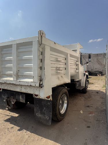 Volteo 7m3 En Perfectas Condiciones Listo Para Trabajar