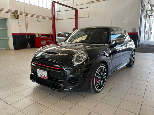 MINI John Cooper Works 2.0 Silver At