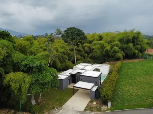 Casa En Arriendo/venta En Cerritos. Cod A20446