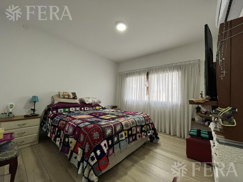 Venta Casa 6 Ambientes Con Cochera En Wilde