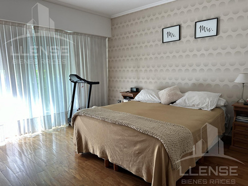 Casa 6 Ambientes En Venta, Barrio Privado Barrancas De Guido - Quilmes