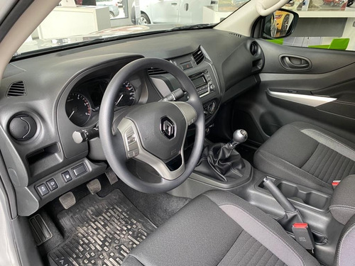 Imagen 25 de 25 de Renault Alaskan Confort 4x2 Mt