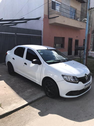 Renault Logan 2 1.6 8v Authentique 2016 Con Gnc Tomo Usado