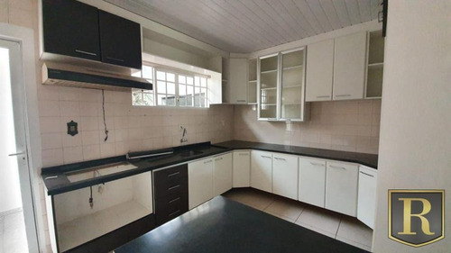 Casa Para Venda Em Guarapuava, Bonsucesso, 3 Dormitórios, 1 Suíte, 2 Banheiros, 6 Vagas - Cs-0032_2-1004250