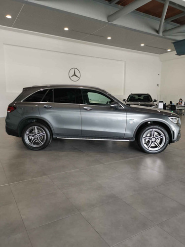 Imagen 6 de 9 de Mercedes-benz Clase Glc 2021 5p Glc 300 E 4matic L4/2.0/t A