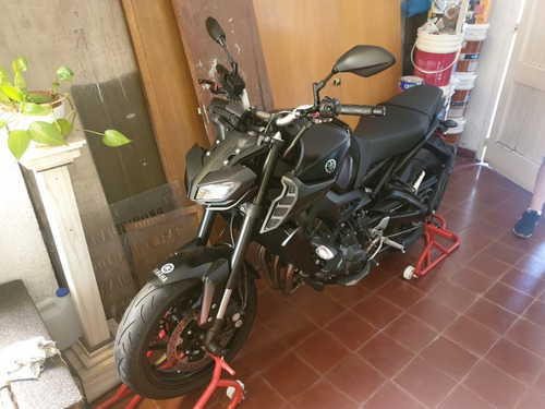 Imagen 2 de 11 de Yamaha Mt09 2017