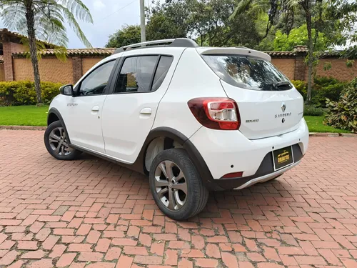 Renault Sandero Stepway 1.6cc Mt 2019