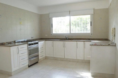 Imagen 6 de 16 de Casa Cuatro Dormitorios Funes