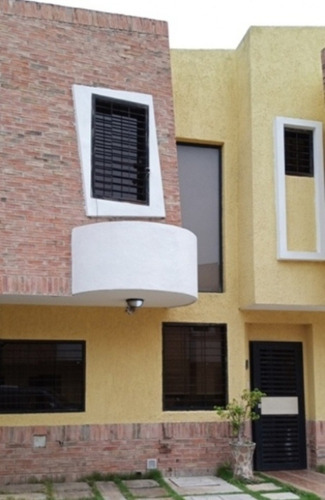 Imagen 2 de 18 de 163366 Carmen Maria Gonzalez Vende Acogedor Townhouse En Manantial - Naguanagua (0412-4359728)