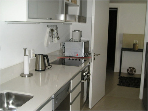 Imagen 9 de 18 de Venta De Apartamento 2 Dormitorios En Playa Brava, Punta Del Este