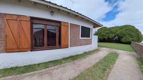 Venta Chalet Santa Clara A Metros Del Mar