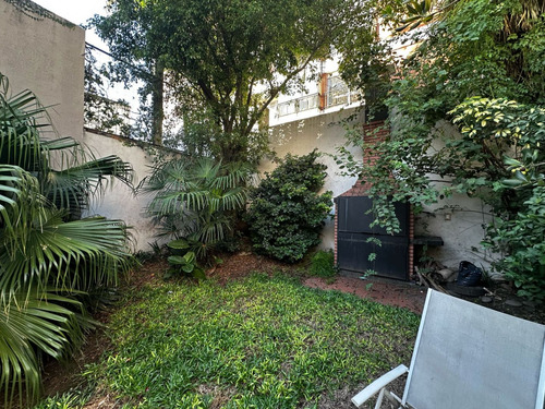 Venta| Casa De 6 Amb Desarrollada En Dos Plantas C/patio, Jardín C/parrilla Y Gran Terraza|saavedra