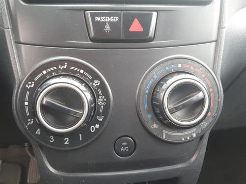 Imagen 10 de 25 de Toyota Avanza 5 Pts Le Ta A/ac Ba R-14