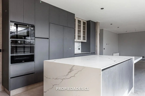 Casa En Condominio En Arriendo En Lo Barnechea