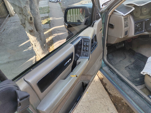 Jeep Grand Cherokee Laredo L6 4x2 At