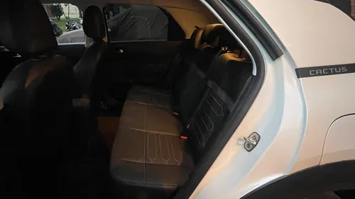 Citroën C4 Cactus 1.6 Shine Turbo Aut