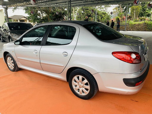 Peugeot 207 Sedan Xr Sport 1.4 Flex 8v 4p