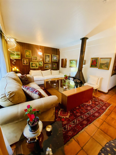 Arriendo Casa 4 D, 3 B, 2 Est, 1 Bd.en Las Condes