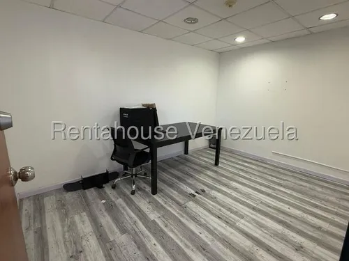 El Rosal Mls# 25-15243 Wm