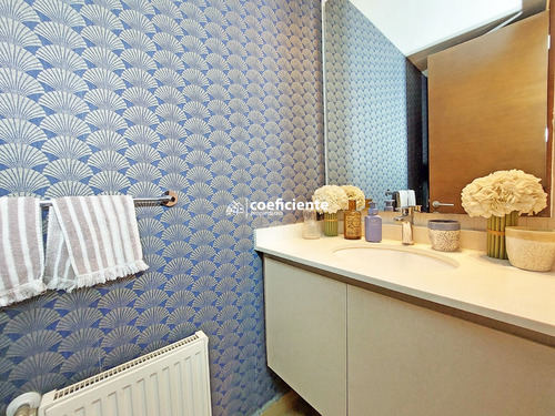 Primer Piso Con Patio - La Dehesa