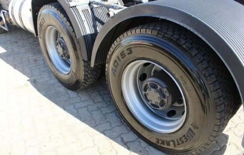 Imagem 9 de 11 de Volvo Fh 540