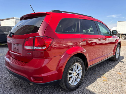 Dodge Journey 2.4 Sxt 7 Pasajeros Plus Mt