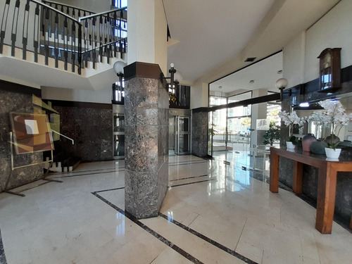 Se Vende Dpto En Playa Acapulco. Vista Panorámica Al Mar.