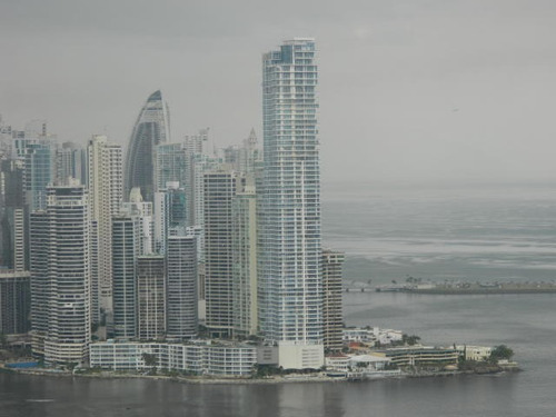 Imagen 1 de 14 de Venta De Apartamento En The Point, Paitilla 21-10941