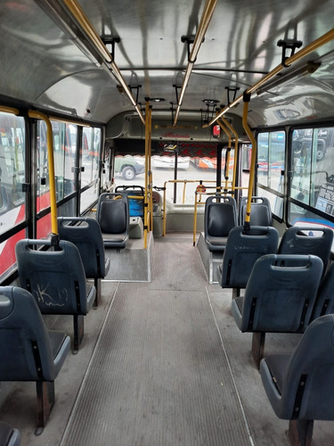 Imagen 6 de 8 de Colectivo Urbano Mercedes Benz Automático 2011 Piso Recto