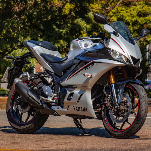 Imagem 1 de 10 de Moto Yamaha Yzf R3 Prata Ano 2021 Com Baixo Km