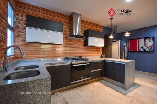 Penthouse De Super Lujo En Venta En Attala Zona Andares