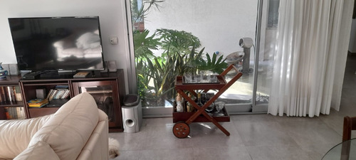Dueño Directo. Vendo Casa Dueño Directo, Vende En El Canton , Casa Moderna De Diseño Minimalista A La Laguna Con 40m De Costa Propios, Parque Y Piscina Con Solarium
