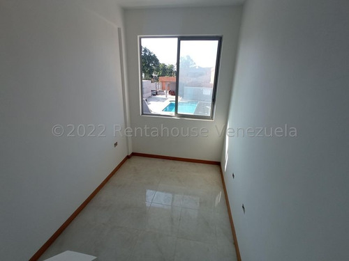 Imagen 12 de 15 de Townhouse En Venta, Monteserino San Diego. 23-14901 Rentahouse