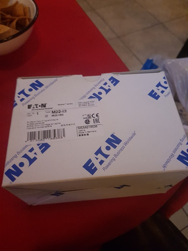 Eaton M22 I3 Caja Montaje Botonera Incluye Paro Y 2 Boton