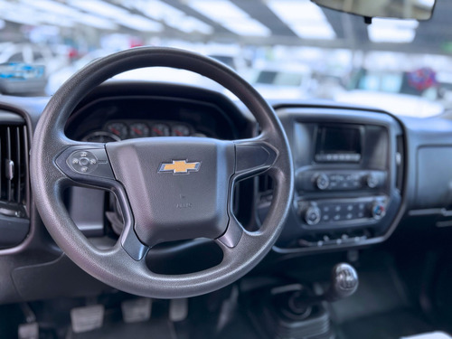 Chevrolet Silverado 4.3 1500 Cab Reg V6/ Man Aa At