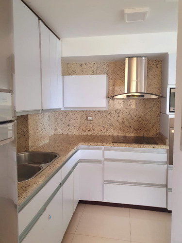 Guaicay. Alquiler Apartamento Remodelado