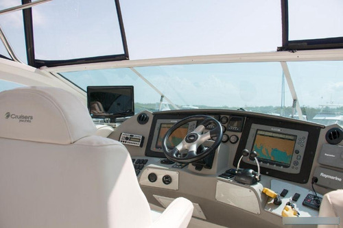 Imagen 10 de 12 de Sport Con Camarote Cruisers Yachts 49