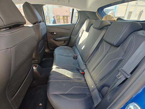 Peugeot 208 1.6 Feline Tiptronic