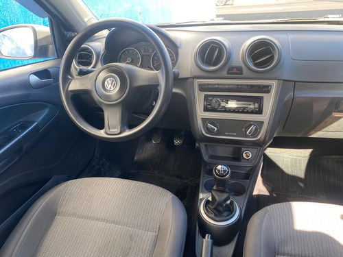 Volkswagen Voyage 1.0 MI 8V FLEX 4P MANUAL