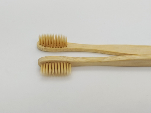 Imagen 3 de 3 de Cepillos De Dientes Biodegradables De Bambú 001
