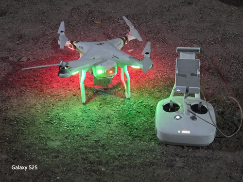 Drone Dji Phantom 3 Professional Con Cámara 4k (Usado)